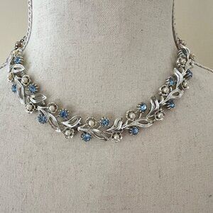 Vintage Lisner Silver Tone Floral Leaf Necklace Blue Rhinestones Pearls